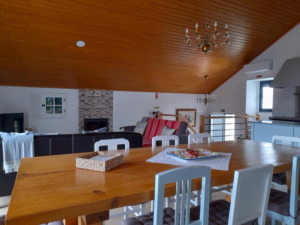 アルデイア・ダス・デース Casa Do Acorヴィラ エクステリア 写真