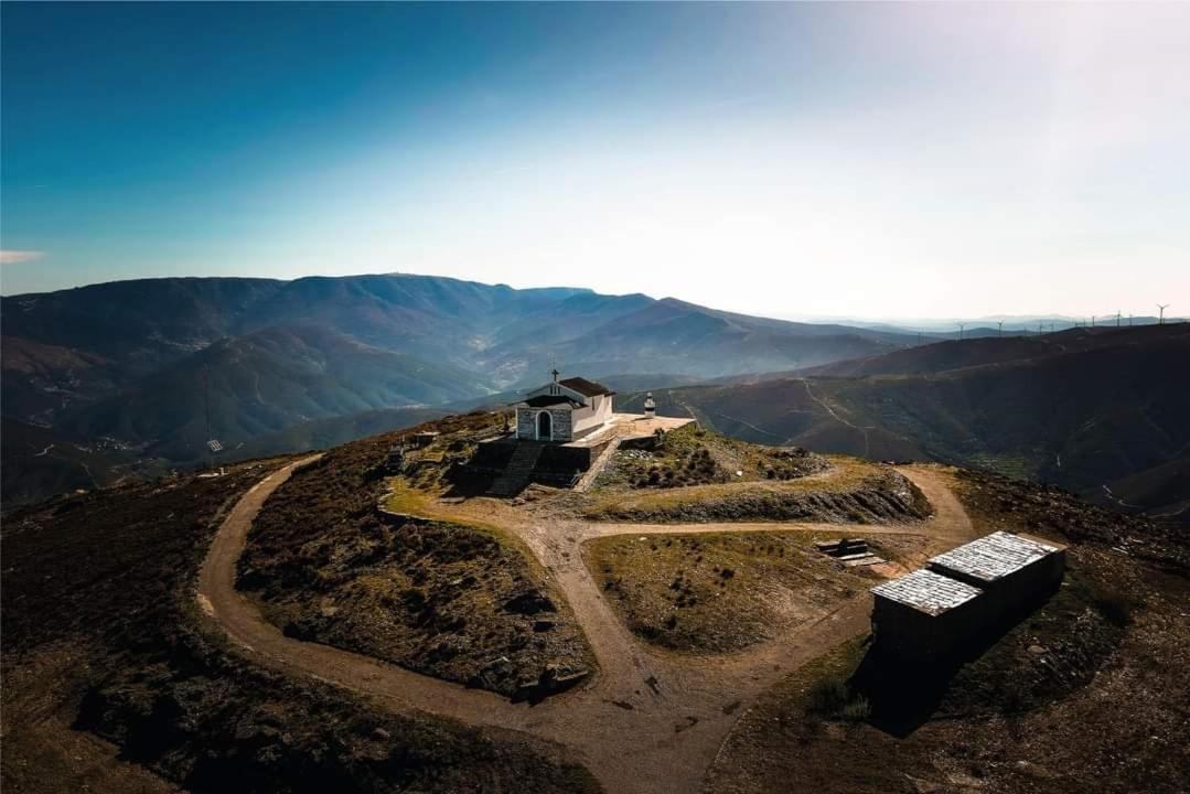 アルデイア・ダス・デース Casa Do Acorヴィラ エクステリア 写真
